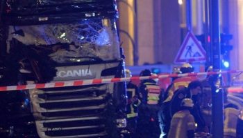 camion-sul-mercatino-di-natale-videoattentato-a-berlino-almeno-9-morti_41e03796-c62a-11e6-bf35-e510cc629dc1_998_397_big_story_detail