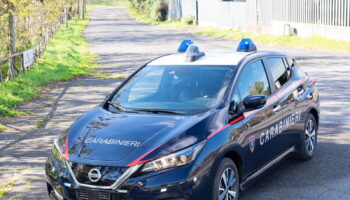 nissan-leaf-carabinieri_09