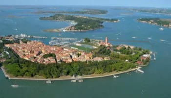 Le-incantevoli-isole-della-laguna-di-Venezia-e1530356555989